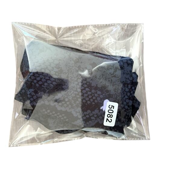 ALLFENIX Montana Bike Shorts Gray snake Print Womens medium - Picture 3 of 3